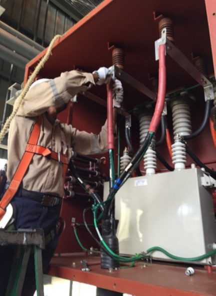 High voltage cable terminations inside switchgear